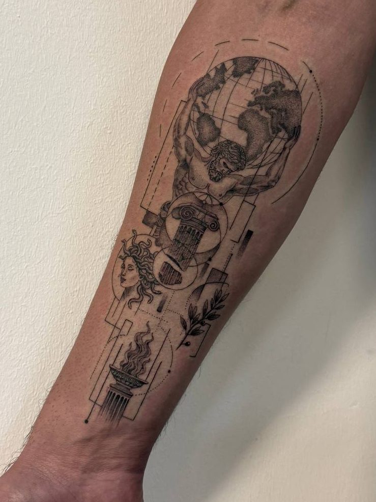Ein detailliertes Tattoo aus Blumen und einem Mandala am Unterarm – Ink Shell Tattoo Neu-Ulm Ein detailliertes Tattoo aus Blumen und einem Mandala am Unterarm – Ink Shell Tattoo Neu-Ulm