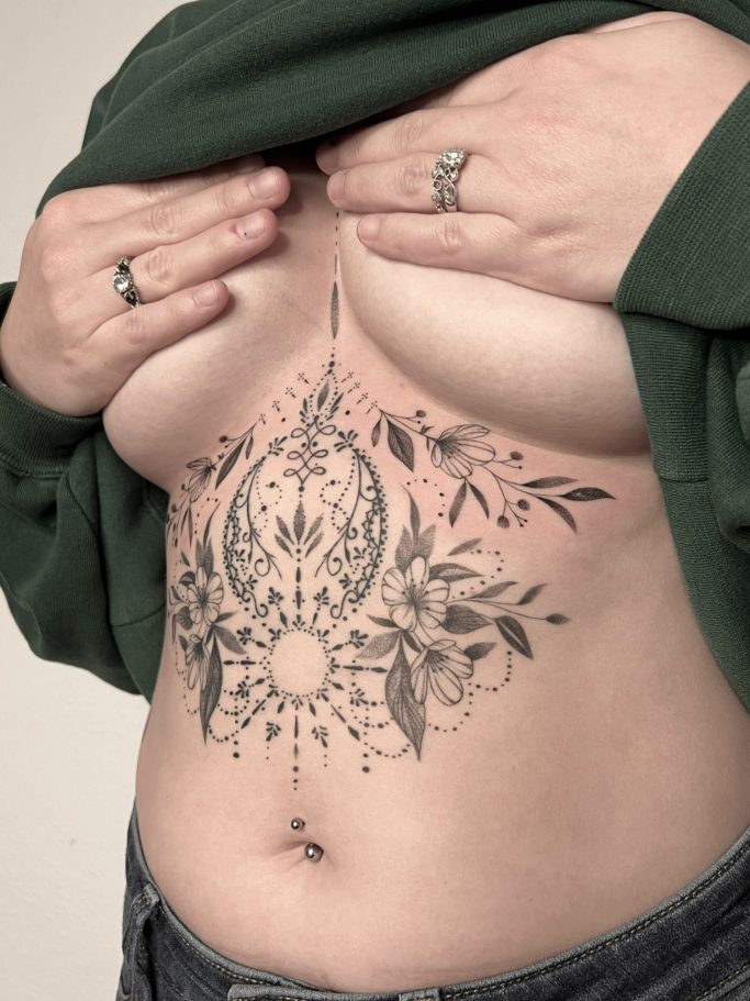 Fineline / Ornamental Tattoo Underboob – Ink Shell Studio
